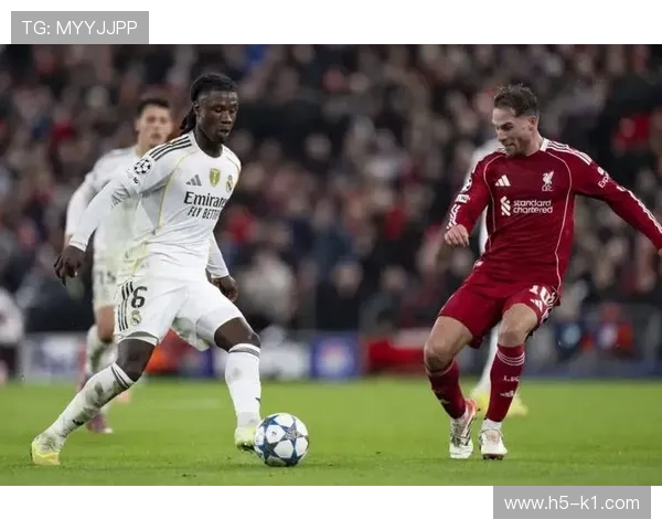 卡马文加边后卫定位：全能中场价值的战术浪费？