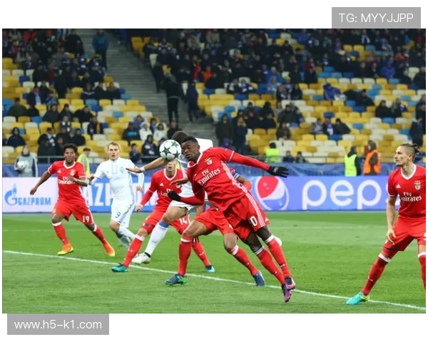 尼古拉斯·德拉克鲁斯近期表现稳健，竞技状态持续提升