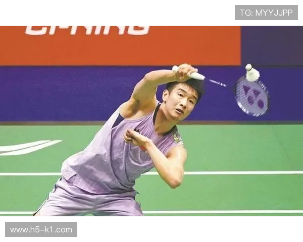 李诗沣训练完直接去奢侈品店刷卡，这自律和消费反差谁懂