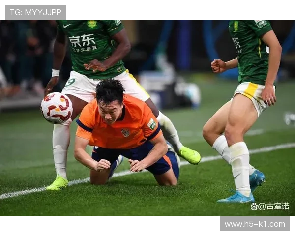 国安进攻乏力背后全队稳定性崩溃，当前表现受限对赛季走势形成制约