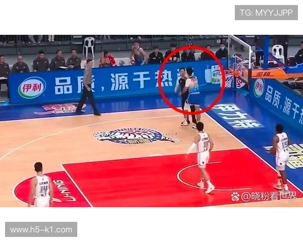 篮球比赛中的双方犯规该如何判定？给你说清楚判罚标准